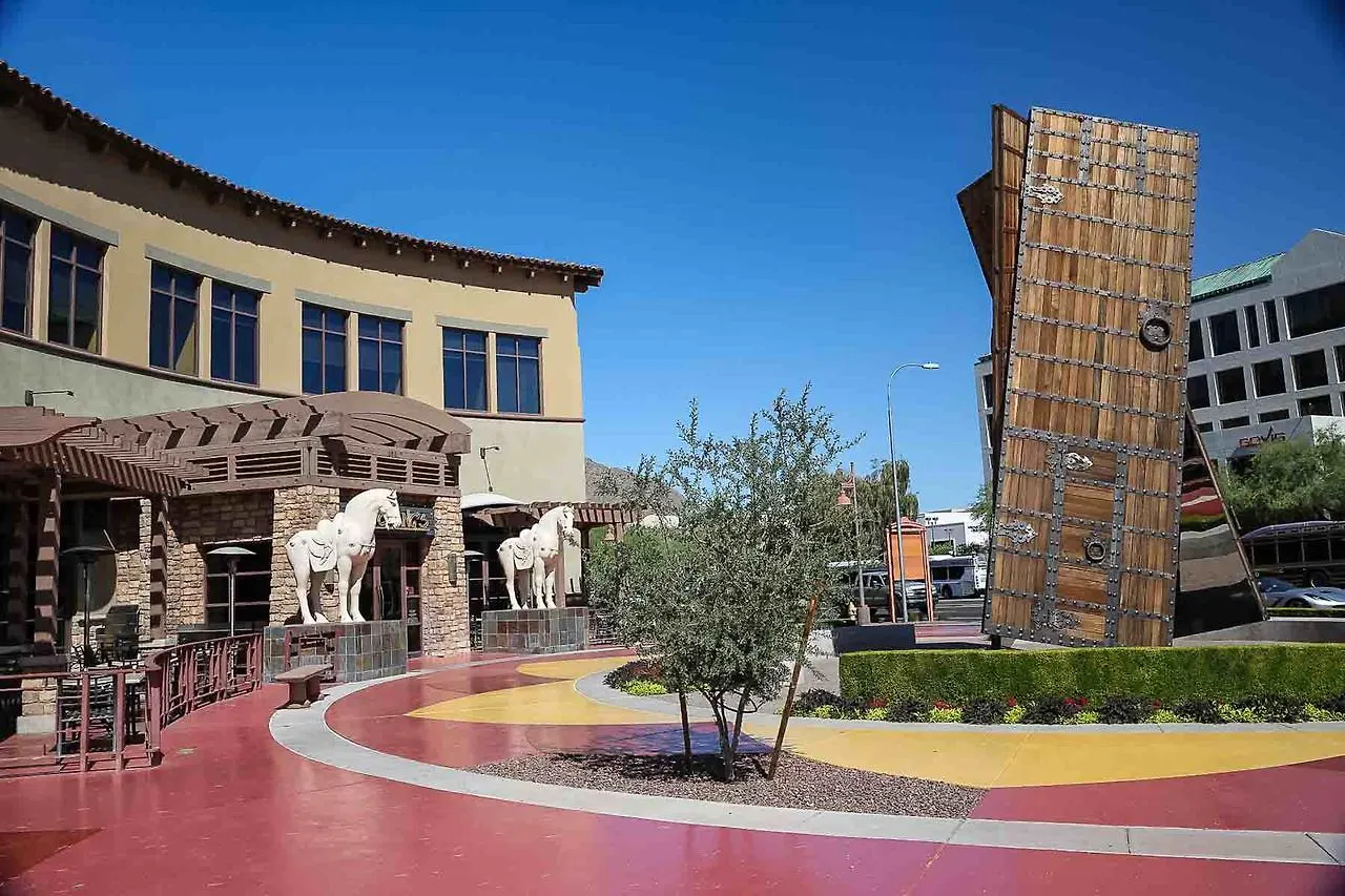 Clubgate Villa & Kierland Escape Scottsdale