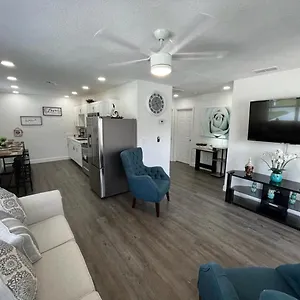 Incredible Comfortable Near The Airport And Beaches Tampa